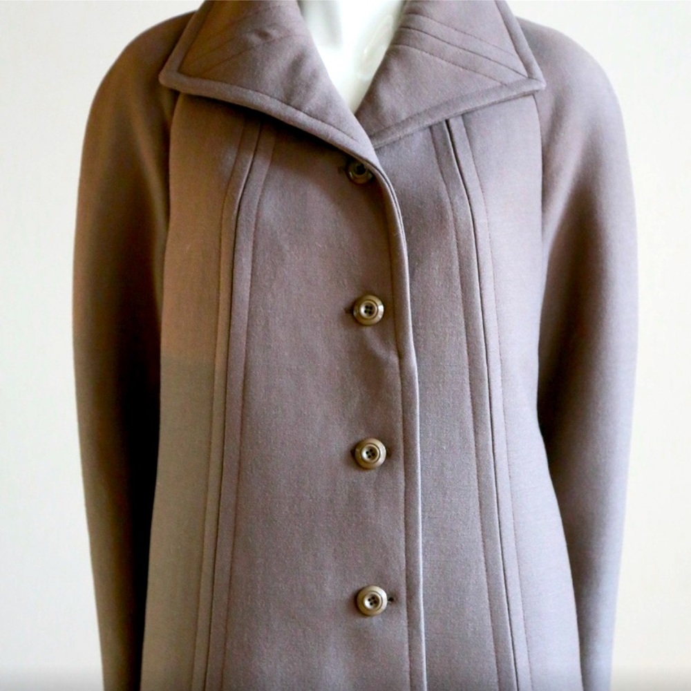 Gorgeous Minimalist Beige A-Line Wool Classic Coat